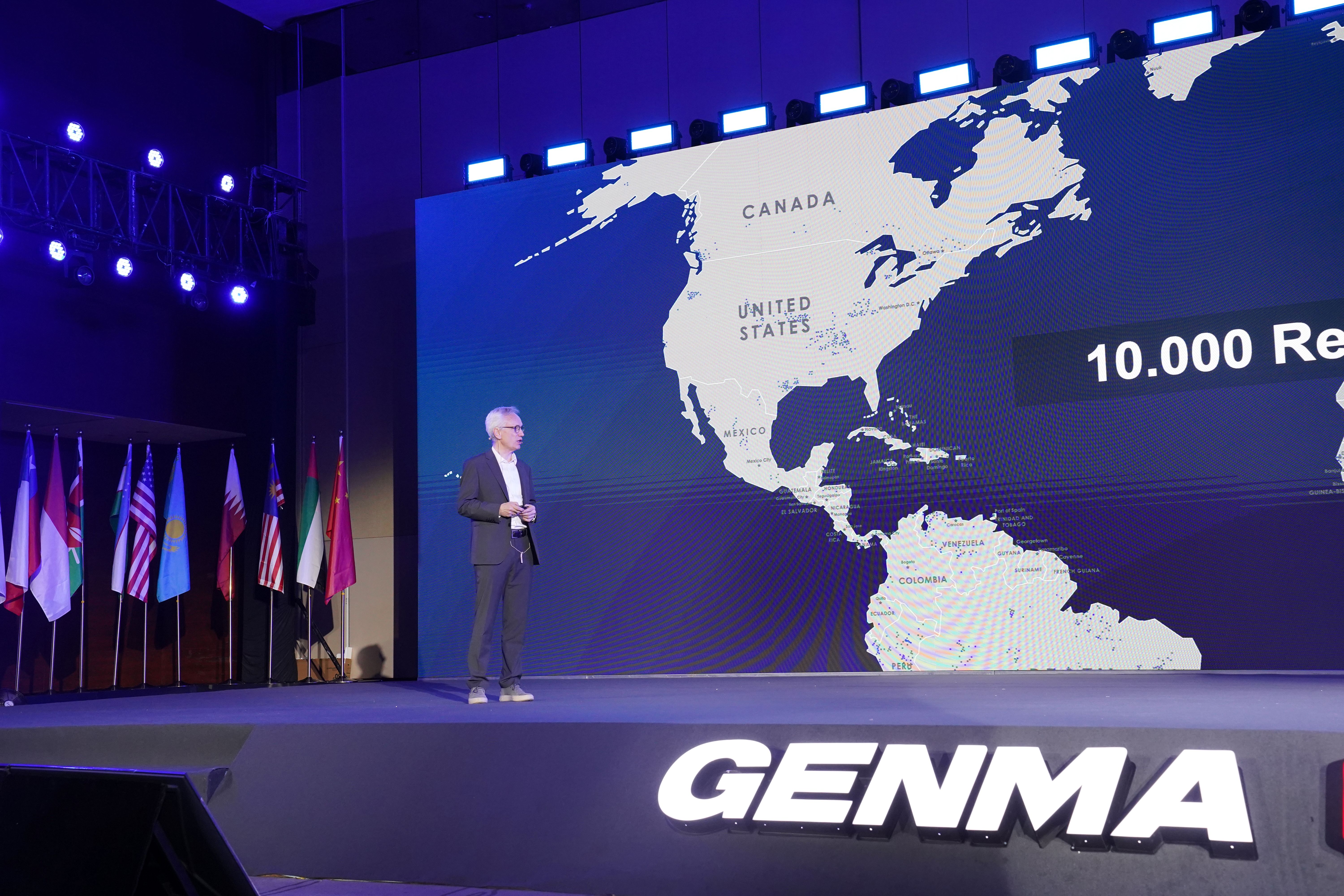 润邦股份第四届全球销售大会在南通成功举办，全球近 400 位嘉宾共绘高端装备新蓝图(图7)